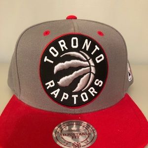 NWT Toronto Raptors SnapBack baseball hat